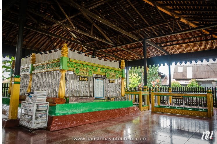 Kompleks Makam Sultan Surian