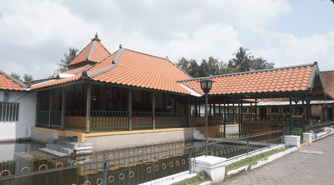 Masjid Pathok Negara Sulthoni 