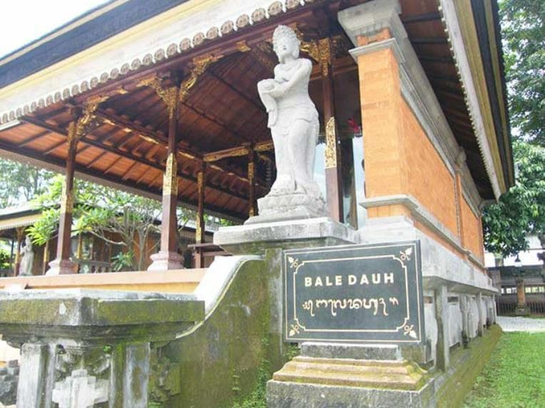 Bale Dauh Pada Rumah Adat Bali