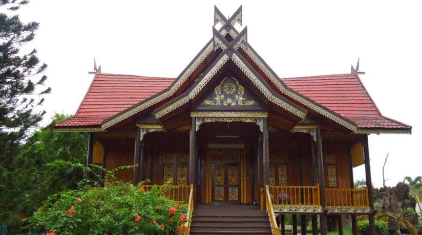 Gambar Rumah Adat Daerah Bengkulu