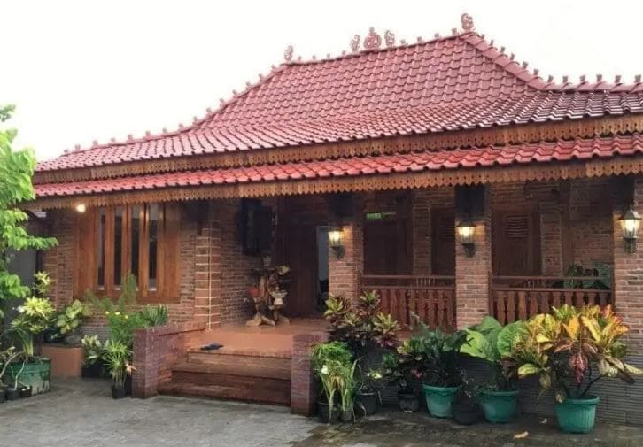 Gambar Rumah Adat Limasan Trajumas Lawakan