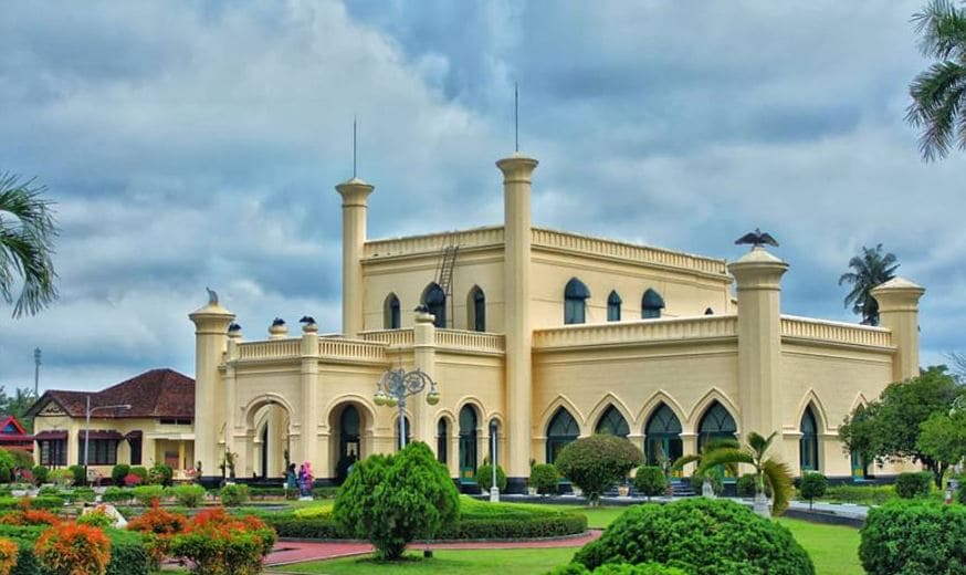 Gambar Rumah Sultan Siak