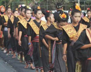 Pakaian Adat Nusa Tenggara Barat