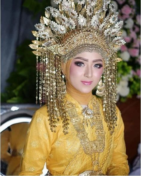 Pakaian Adat Riau Untuk Pengantin Wanita