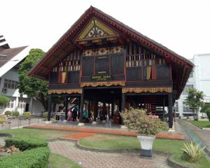 Rumah Adat Aceh