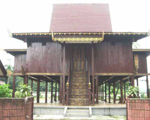 Rumah Adat Banjar