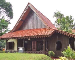 Rumah Adat Betawi