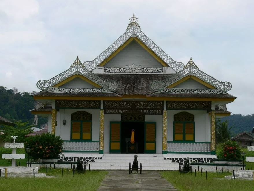 Rumah Adat Bulungan