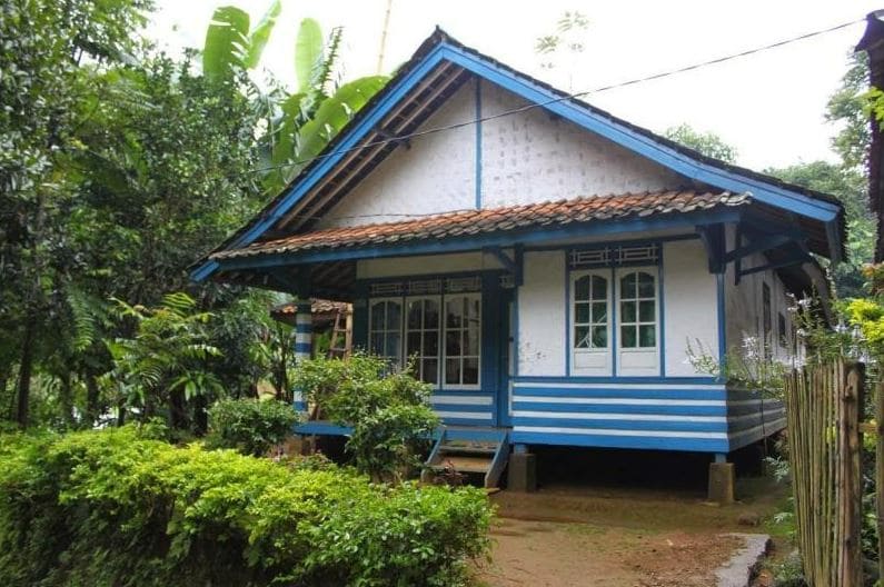 Rumah Adat Imah Badak Heuay