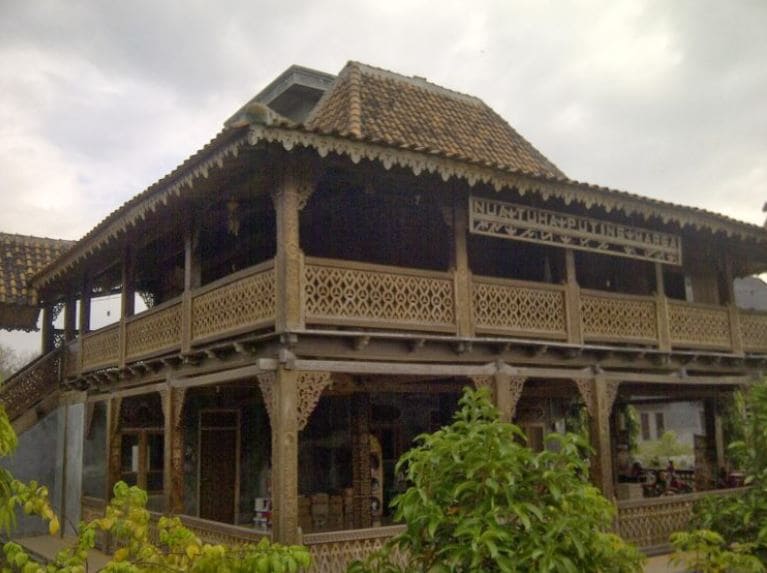 Rumah Adat Ulu Komering