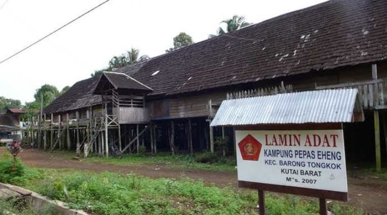 Rumah Lamin Pepas Eheng