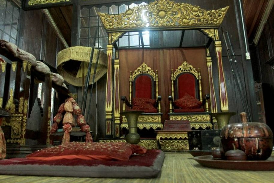 Tingkatan Gegajah Pada Rumah Adat Limas