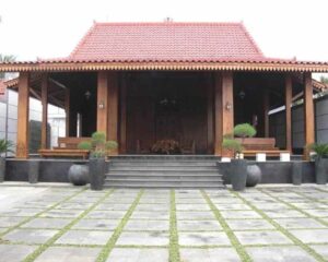 Rumah Adat Jawa Tengah