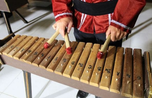 Gambar Alat Musik Tradisional Kolintang