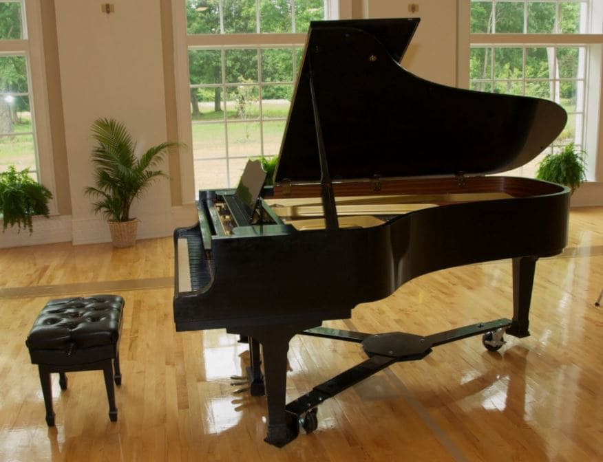 Alat Musik Piano Grand