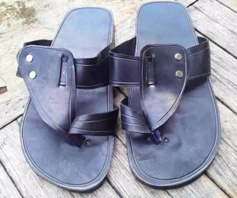 Gambar Kerajinan Sandal Dari Ban Bekas