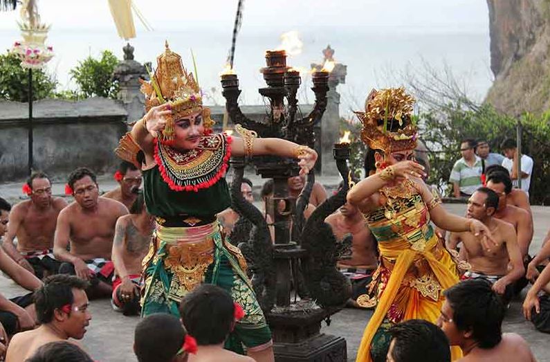 Gerakan Tari Kecak