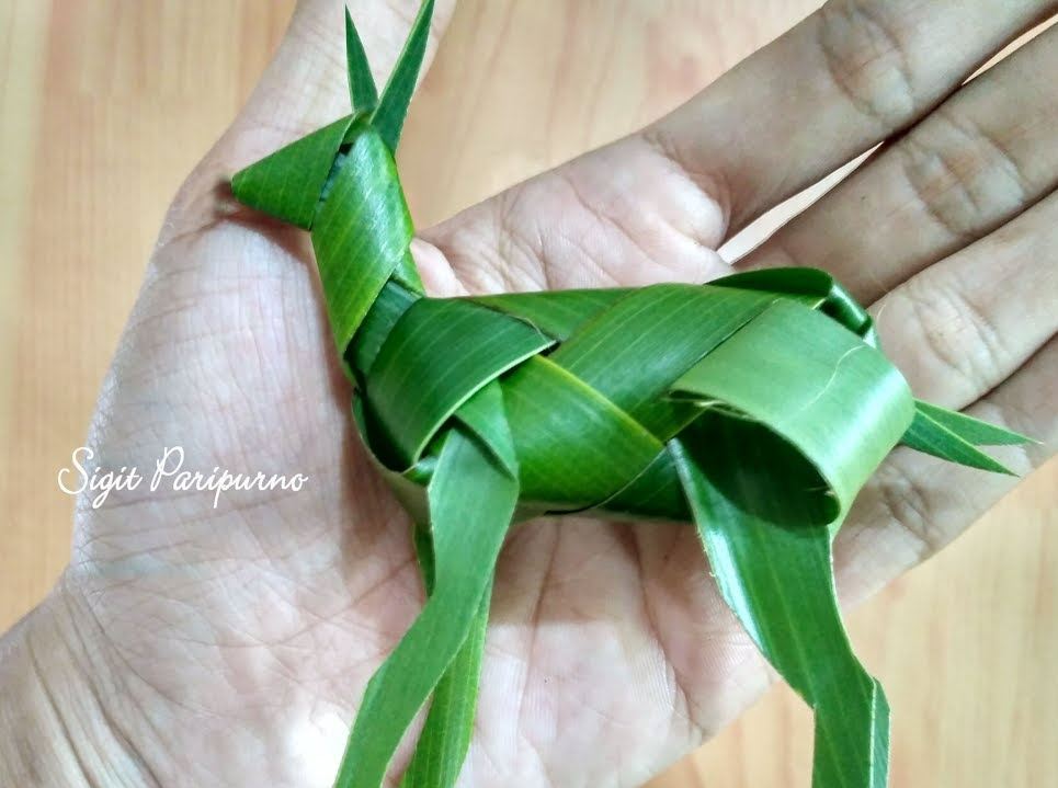 Kerajinan Dari Daun Kelapa Bentuk Kancil