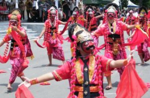 Tari Topeng Kuncaran