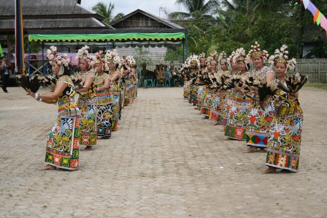 Gerakan Tari Burung Enggang