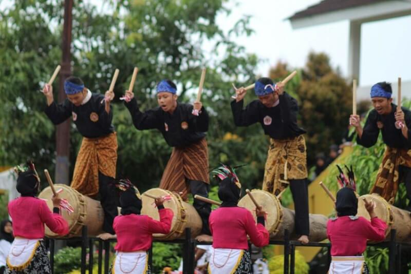 Keunikan Tari Rampak Dibandingkan Jenis Tari Lainnya