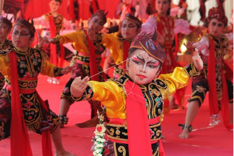 Sejarah Singkat Tarian Remong