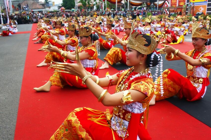 Sejarah Tari Sigeh Pengunten